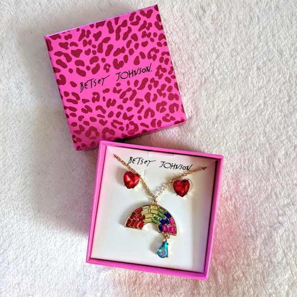NWT Rainbow Charm Necklace & Heart Earring Set - Picture 2 of 10